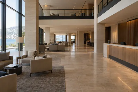 Hotel lobby & public spaces by BaytiFix, Jounieh